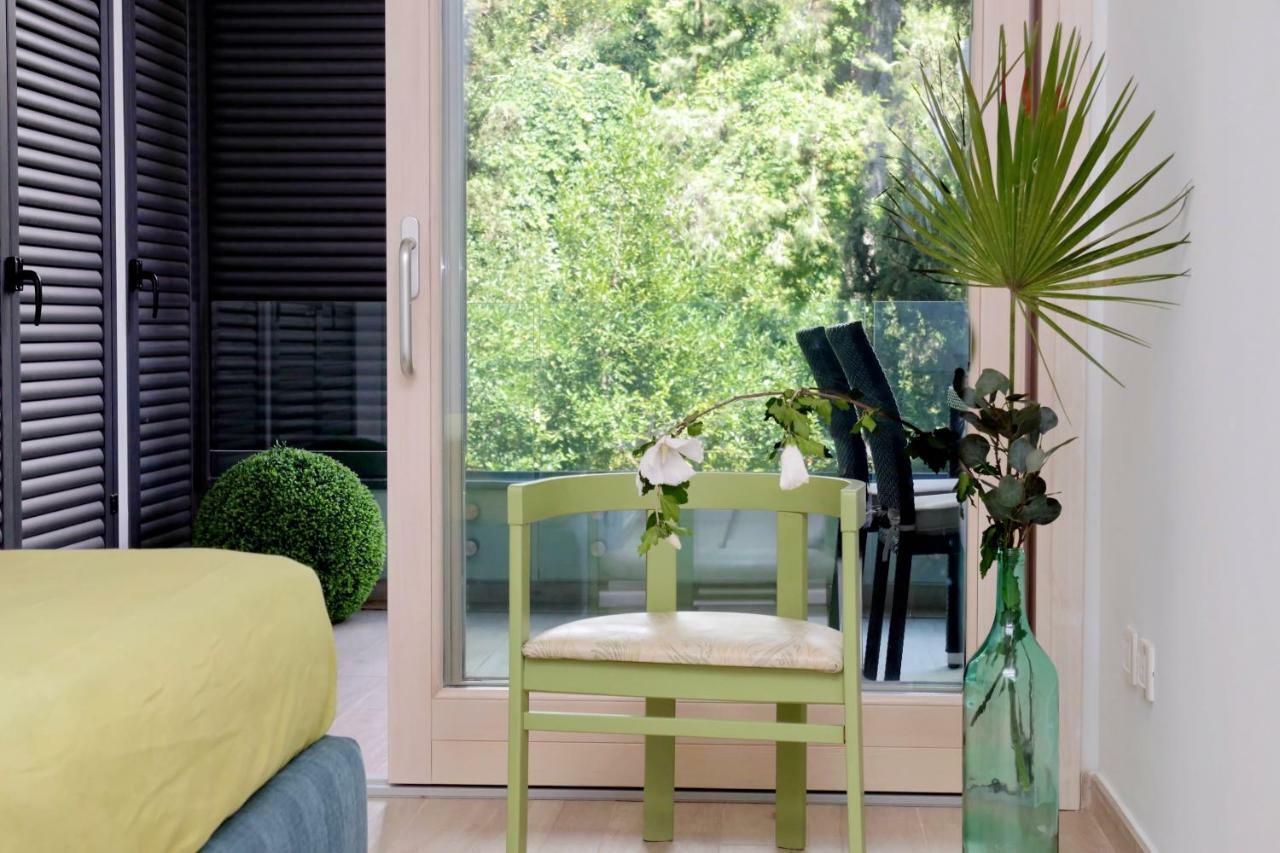 Green Terraced Apartment. 3 Stops From Colosseum Exteriör bild